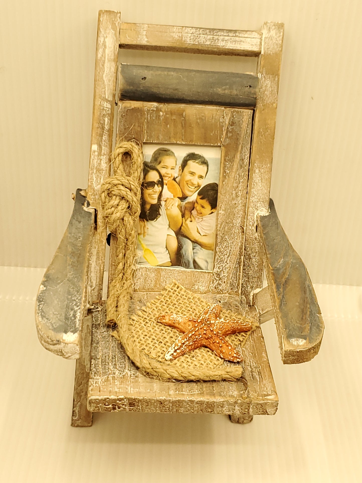 Relaxing Beach Chair Picture Frame - Nile Palace Treasures relaxing-beach-chair-picture-frame,