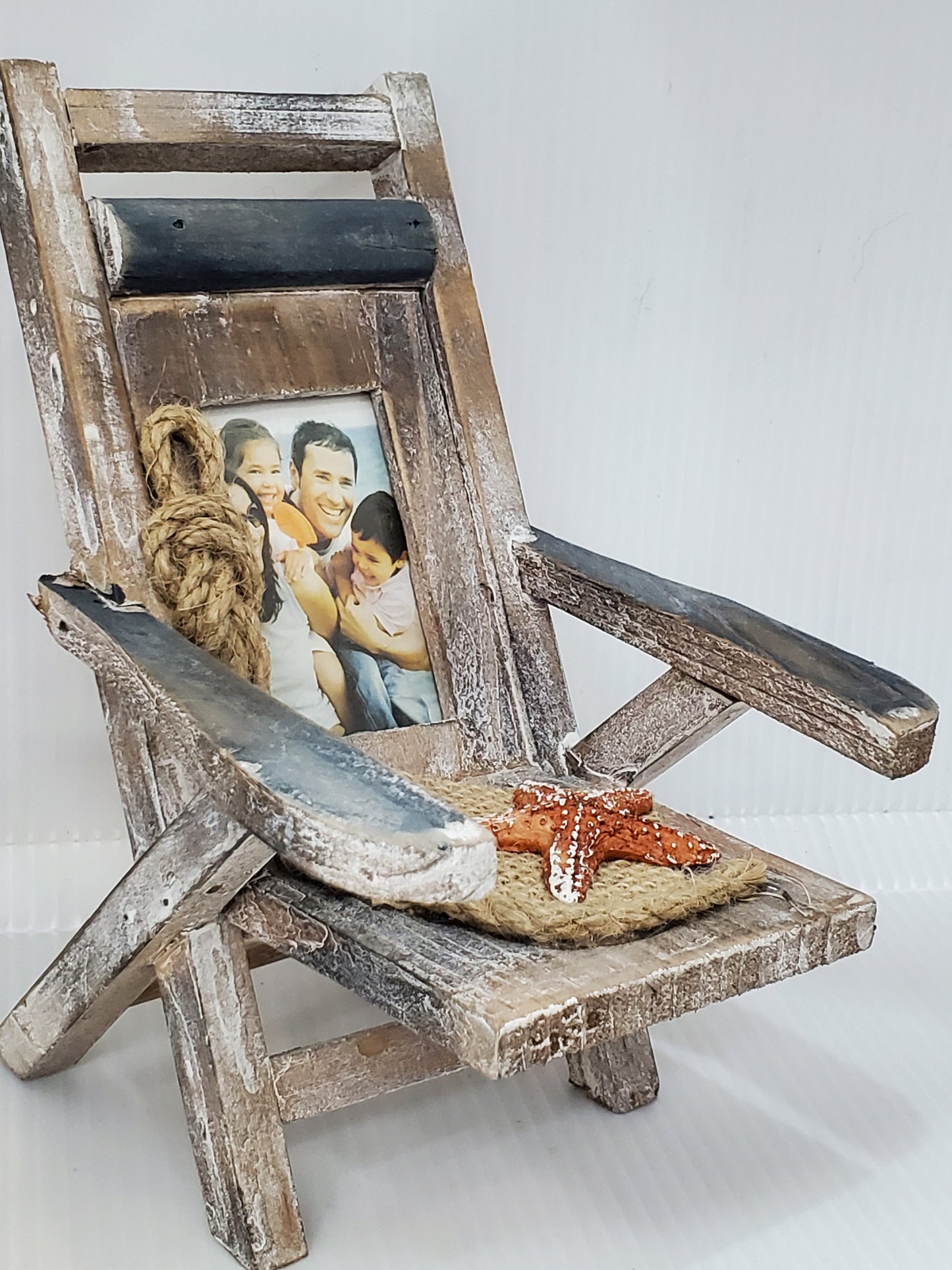 Relaxing Beach Chair Picture Frame - Nile Palace Treasures relaxing-beach-chair-picture-frame,